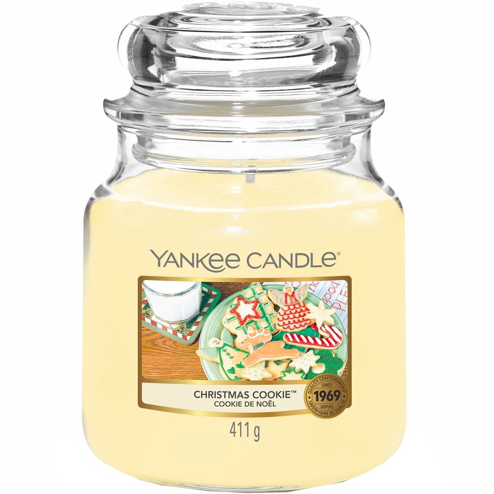 115473_d912f0f9-982e-4b1a-9b14-750eee385395.jpg Yankee Candle Christmas Cookie Medium Jar Candle - Image 1