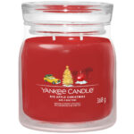 Yankee Candle Big Apple Christmas Medium Signature Jar Candle - Image 2