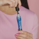 Essence Call Me Queen Dramatic False Lash Effect Waterproof Mascara Black 11.5ml - Image 3