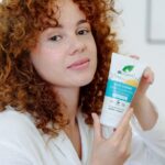 Dr. Organic Skin Clear 5-in-1 Deep Pore Cleansing Face Wash 125ml - Image 5