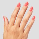 OPI Bubblegum Goth Nail Polish 15ml - Image 3