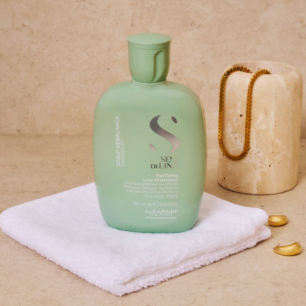 AL0042-3.jpg Alfaparf Milano Semi Di Lino Scalp Rebalance Purifying Low Shampoo 250ml - Image 1
