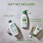 Aveeno Daily Moisture Range 3 Piece Gift Set - Image 3