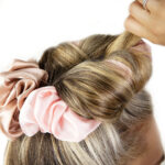 Brushworks HD Heatless Curling Scrunchie - Image 3