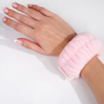 Brushworks Microfibre Wrist Bands Pack of 2 - Image 2