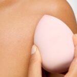 Brushworks XL Complexion Makeup Sponge - Image 4