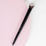 Brushworks No. 25 Brightening Concealer Brush - Image 7