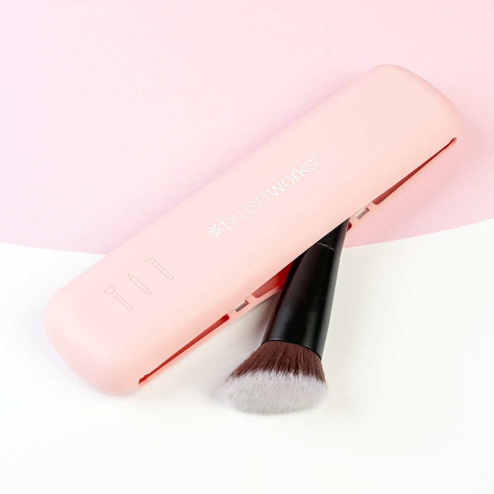 BRW0126-2.jpg Brushworks Silicone Makeup Brush Shield - Image 1