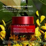 Clarins Super Restorative Day Cream for All Skin Types 50ml - Image 6