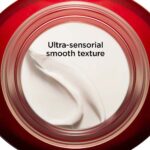 Clarins Super Restorative Day Cream for All Skin Types SPF15 50ml - Image 4