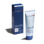 Clarins Men Deep Cleansing Exfoliating Cleanser 125ml - Image 4