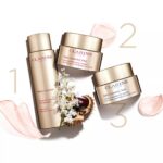 Clarins Nutri-Lumiere Night Cream 50ml - Image 2
