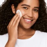 Clinique Clarifying Lotion Twice A Day Exfoliator Type 3 for Combination Oily Skin 200ml - Image 2