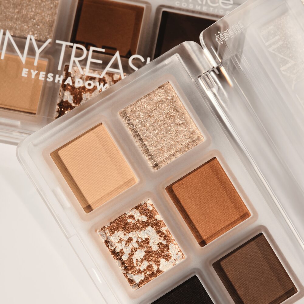 CR1200-3.jpg Catrice Cosmetics Tiny Treasures 010 Everyday Essentials 6 Colour Eyeshadow Palette - Image 1