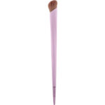 Essence Bye Bye Under Eye Concealer Brush - Image 3