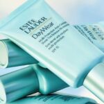 Estée Lauder DayWear Multi-Protection Anti-Oxidant Sheer Tint Release Moisturiser SPF15 50ml - Image 4
