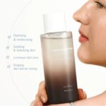 Haruharu Wonder Black Rice Hyaluronic Toner 300ml - Image 6