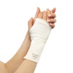 Margaret Dabbs London Luxury Treatment Gloves - Image 2