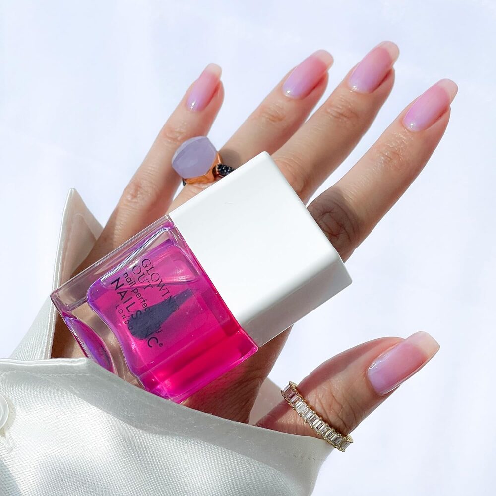 NINC0066-1.jpg Nails Inc. Glowing My Way Glow-Enhancing Nail Perfector 14ml - Image 1