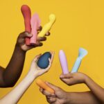 Smile Makers The Whisperer Lipstick Vibrator - Image 7