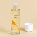 Smile Makers Slow Erotic Kneads Scented Massage Oil 100ml - Image 4
