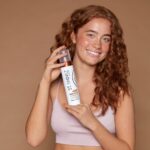 St. Moriz Advanced Colour Correcting Tanning Mousse Light 200ml - Image 2