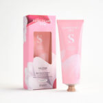 Sanctuary Spa Lily & Rose Rich Hand Cream 60ml - Image 2