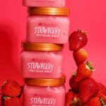 Tree Hut Shea Sugar Scrub Strawberry 510g - Image 4