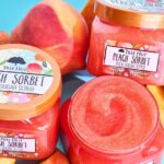 Tree Hut Shea Sugar Scrub Peach Sorbet 510g - Image 3