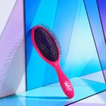 Wet Brush Original Detangler Brush Pink - Image 3