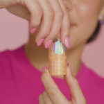 Essence Baby Got Holo Glow Highlighter Stick 5g - Image 2