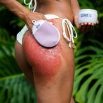 Coco & Eve Glow Figure Jelly Massage Mitt - Image 2