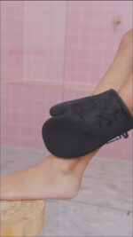 b.tan I Don't Want Tan On My Hands Tan Applicator Mitt - Image 2