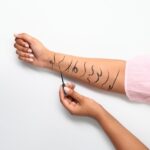 Essence Liquid Ink Eyeliner Black 3ml - Image 3