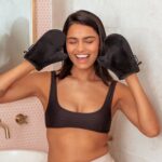 b.tan I Don't Want Tan On My Hands Tan Applicator Mitt - Image 4