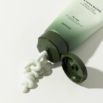 Heimish Matcha Biome Amino Acne Balancing pH 5.5 Cleansing Foam 150ml - Image 4
