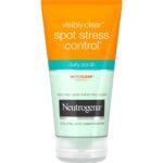 Neutrogena Visibly Clear Spot Stress Control Daily Facial Scrub 150ml - Image 4