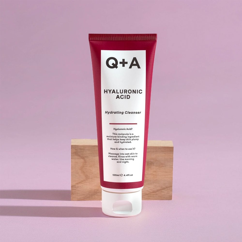 q-a-hyaluronic-acid-hydrating-gel-cleanser-125ml-p19659-41032_image.jpg Q+A Hyaluronic Acid Hydrating Gel Cleanser 125ml - Image 1