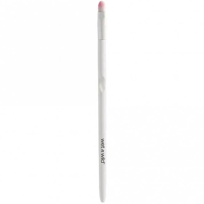 small-concealer-brush-p20746-43668_medium_9c821d28-192d-46b3-83fc-82c6e077bbab.jpg Wet N Wild Small Concealer Brush - Image 1