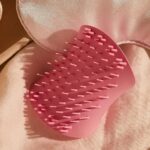 Tangle Teezer The Scalp Exfoliator & Massager Pretty Pink - Image 3