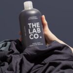 The Lab Co Non-Bio Laundry Detergent Relaxing Cotton & Lavender 1000ml - Image 2