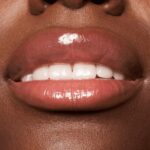 Essence The Super Balm Glossy Transparent Lip Treatment 5ml - Image 3