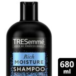 TRESemme Rich Moisture Shampoo 680ml - Image 5