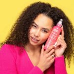 Umberto Giannini Banana Coconut Detangler Leave-In Conditioner Spray 250ml - Image 5