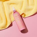 Umberto Giannini Banana Coconut Detangler Leave-In Conditioner Spray 250ml - Image 2