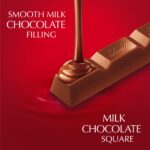 Lindt Lindor Milk Chocolate Treat Bar 38g - Image 3